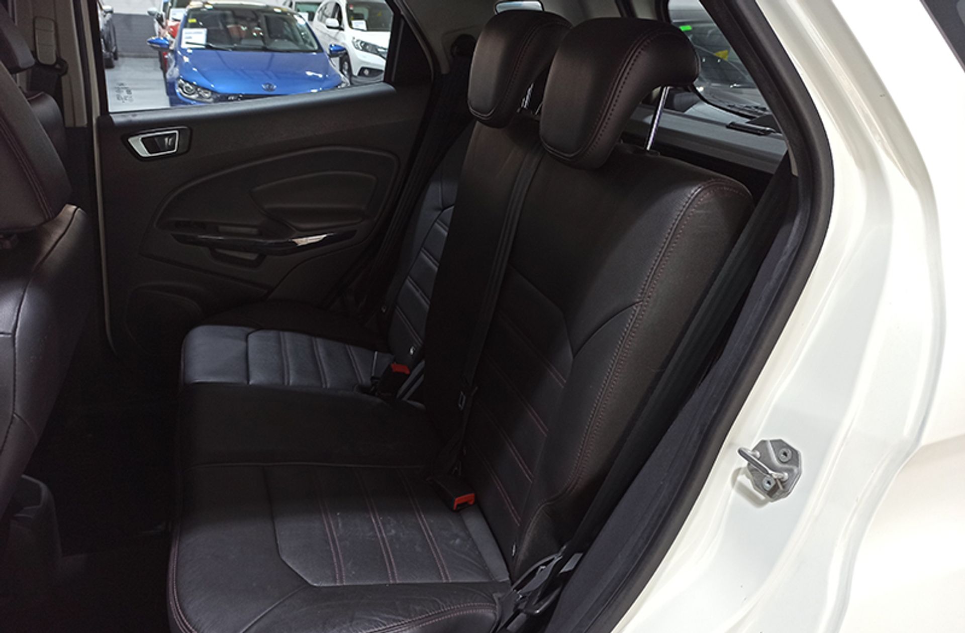 Ford EcoSport 1.5 TDCi Titanium - foto 9