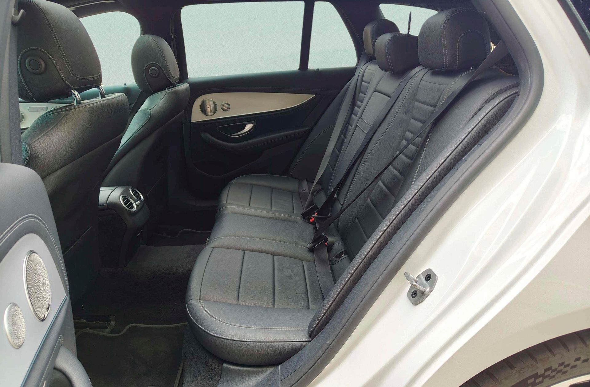 Mercedes-Benz Clase E E 220 d Estate Pack AMG - foto 16
