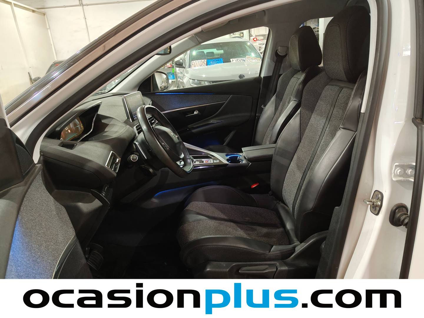 Foto asientos delanteros Peugeot 3008 Peugeot 3008 BlueHDI 120 Allure EAT6 (120 CV)