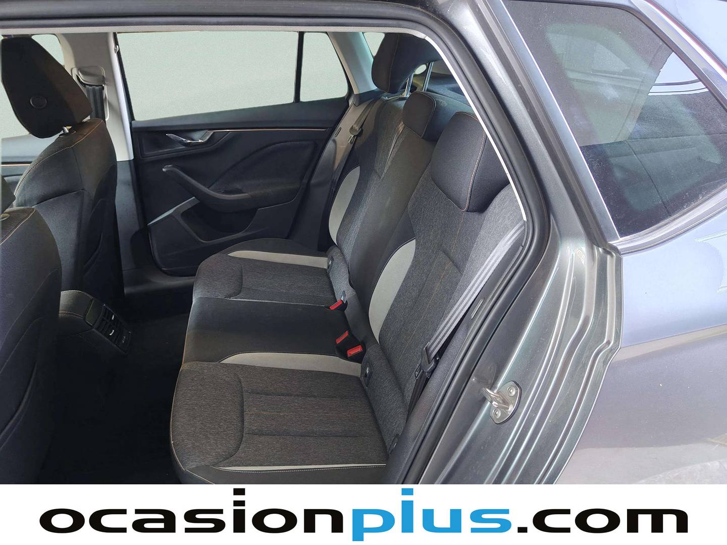 Foto asientos traseros Skoda Kamiq Skoda Kamiq 1.5 TSI Style DSG (150 CV)