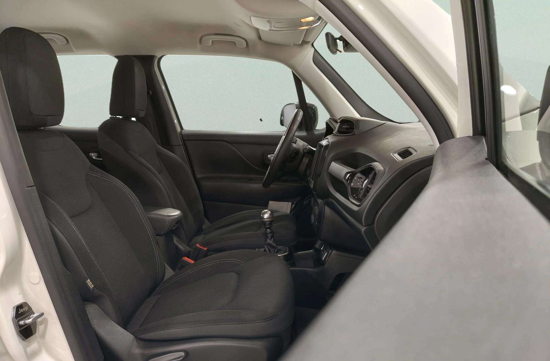 Jeep Renegade 1.0G Night Eagle II 4x2 - foto 15