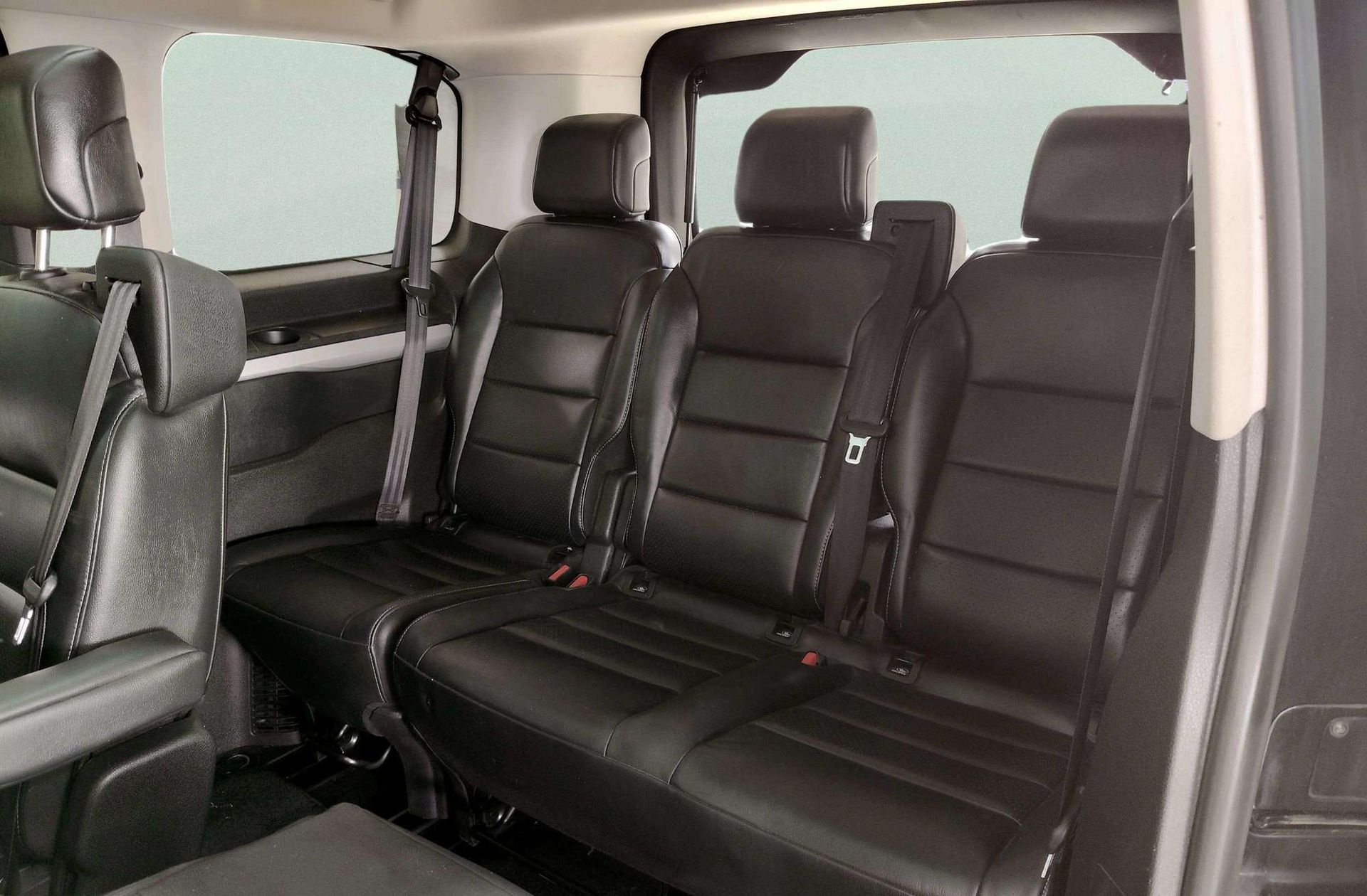 Peugeot Traveller BlueHDi 150 Allure Standard EAT6 7 plazas - foto 6