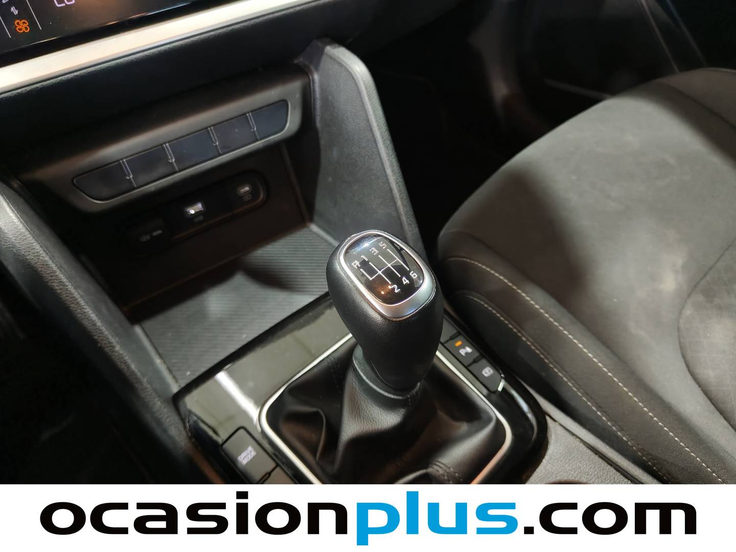 Foto KIA Sportage Kia Sportage 1.6 CRDi MHEV Business 4x2 (136 CV)