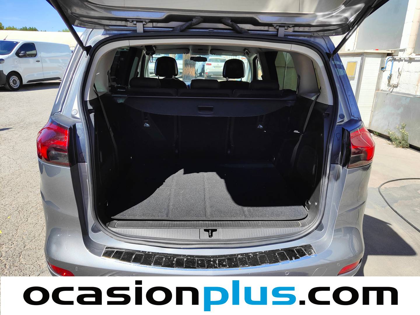 Fotos maletero Opel Zafira Tourer Opel Zafira Tourer 1.6 CDTi S&S Selective (136 CV) 7 Plazas