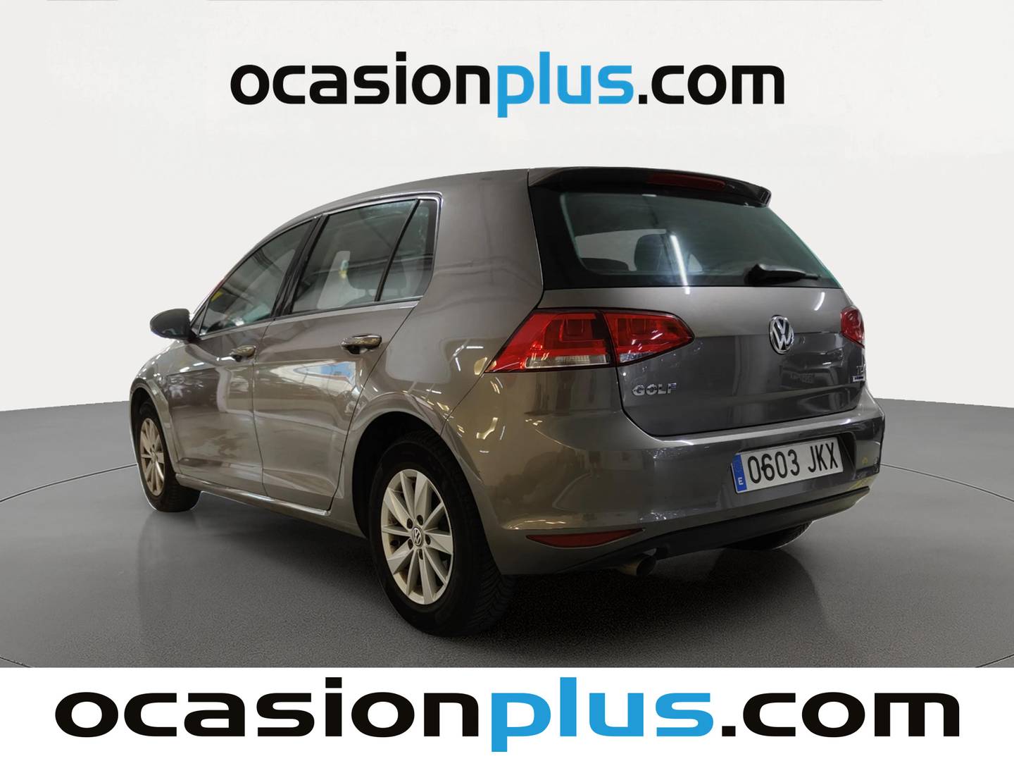 Foto trasera Volkswagen Golf Volkswagen Golf Business 1.6 TDI BMT (110 CV) DSG izquierda