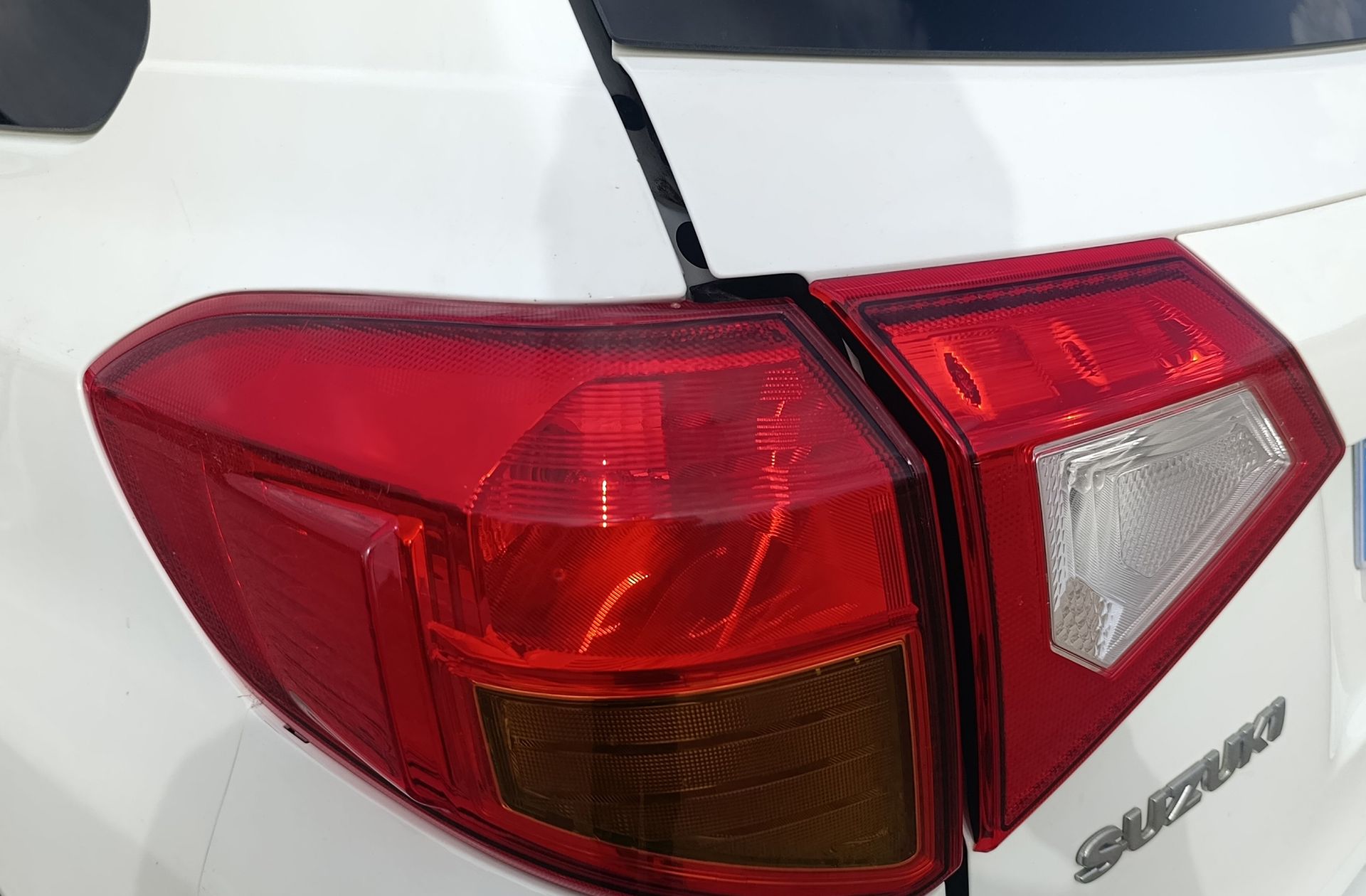 Suzuki Vitara 1.6 Ddis GLE 4WD - foto 18