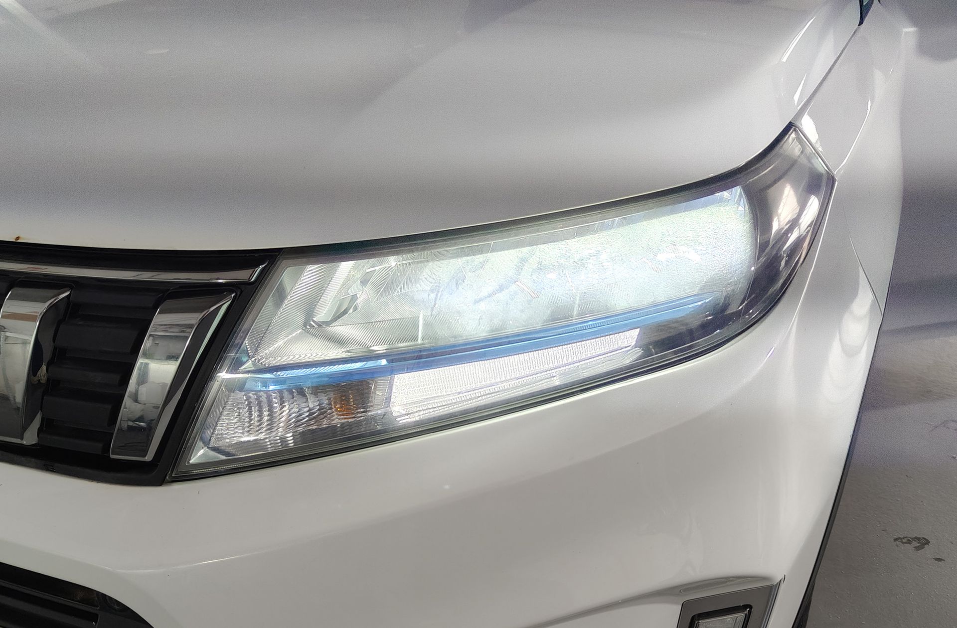 Suzuki Vitara 1.5 Hybrid GLX Strong 4WD - foto 18