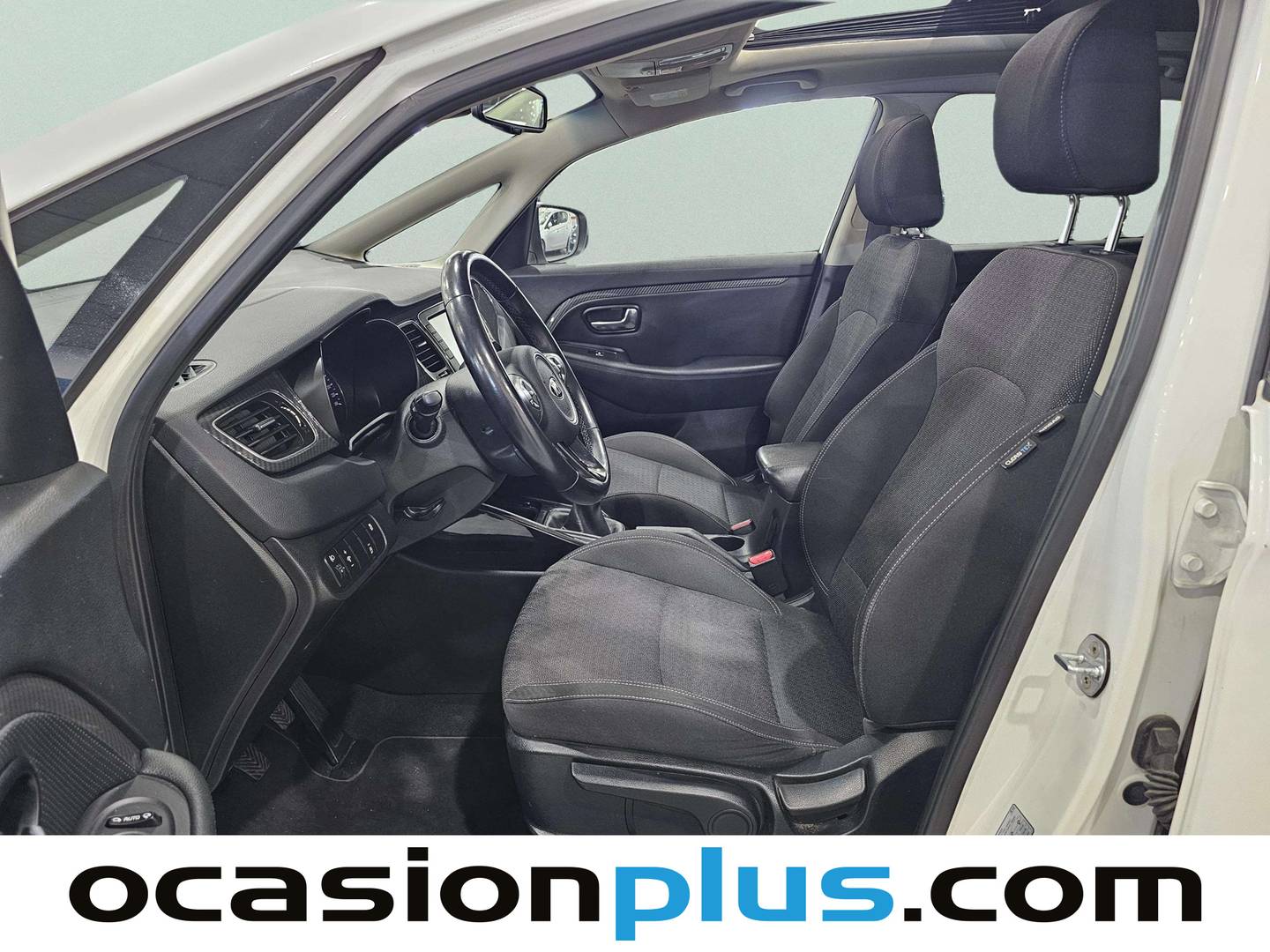 Foto asientos delanteros KIA Carens KIA Carens 1.7 CRDi VGT Drive Eco-Dynamics (115 CV)