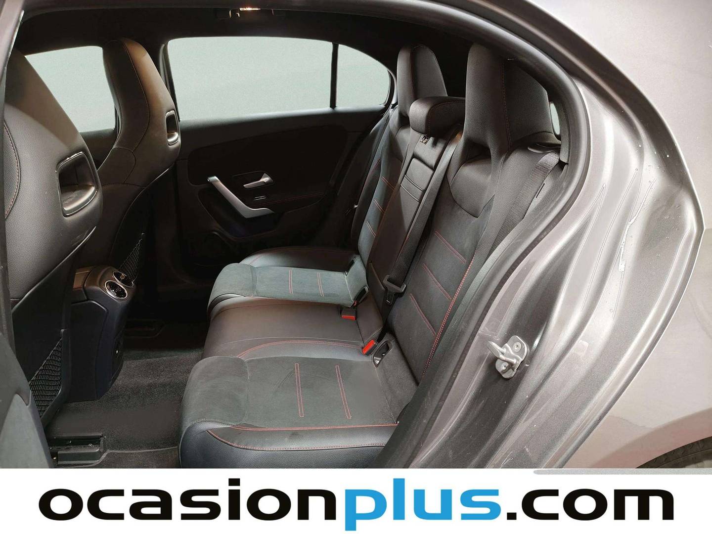 Foto asientos traseros Mercedes Clase A Mercedes-Benz Clase A A 200 d (150 CV) Pack AMG
