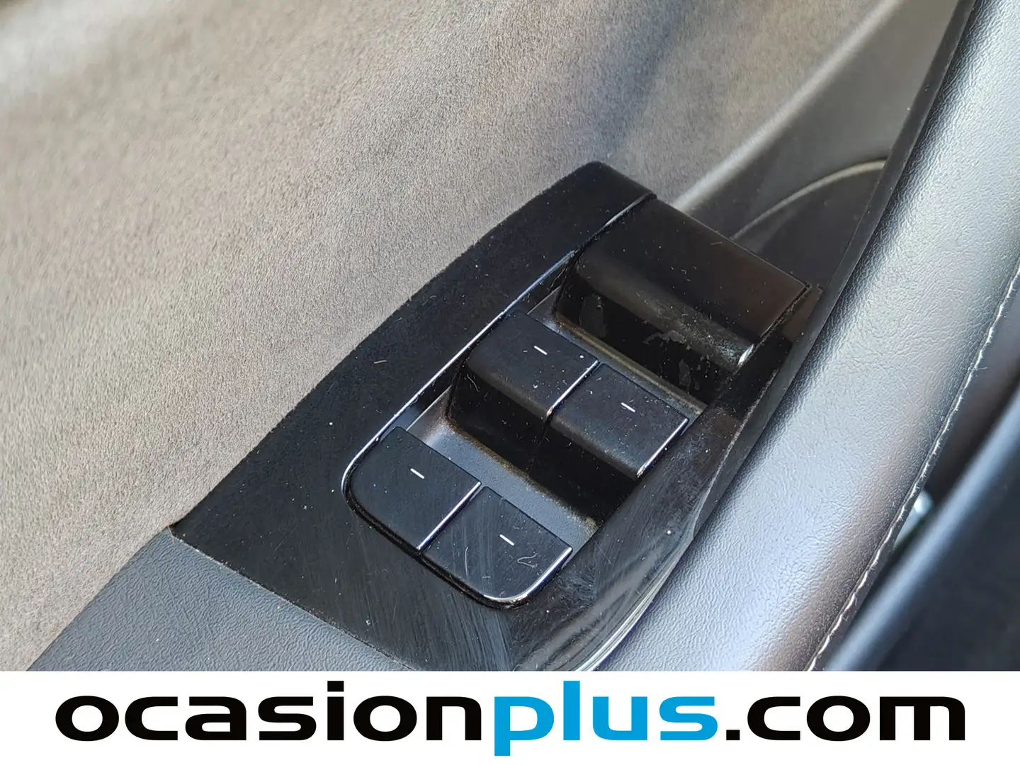 Foto Tesla Model 3 Tesla Model 3 Estándar Plus RWD (271 CV)