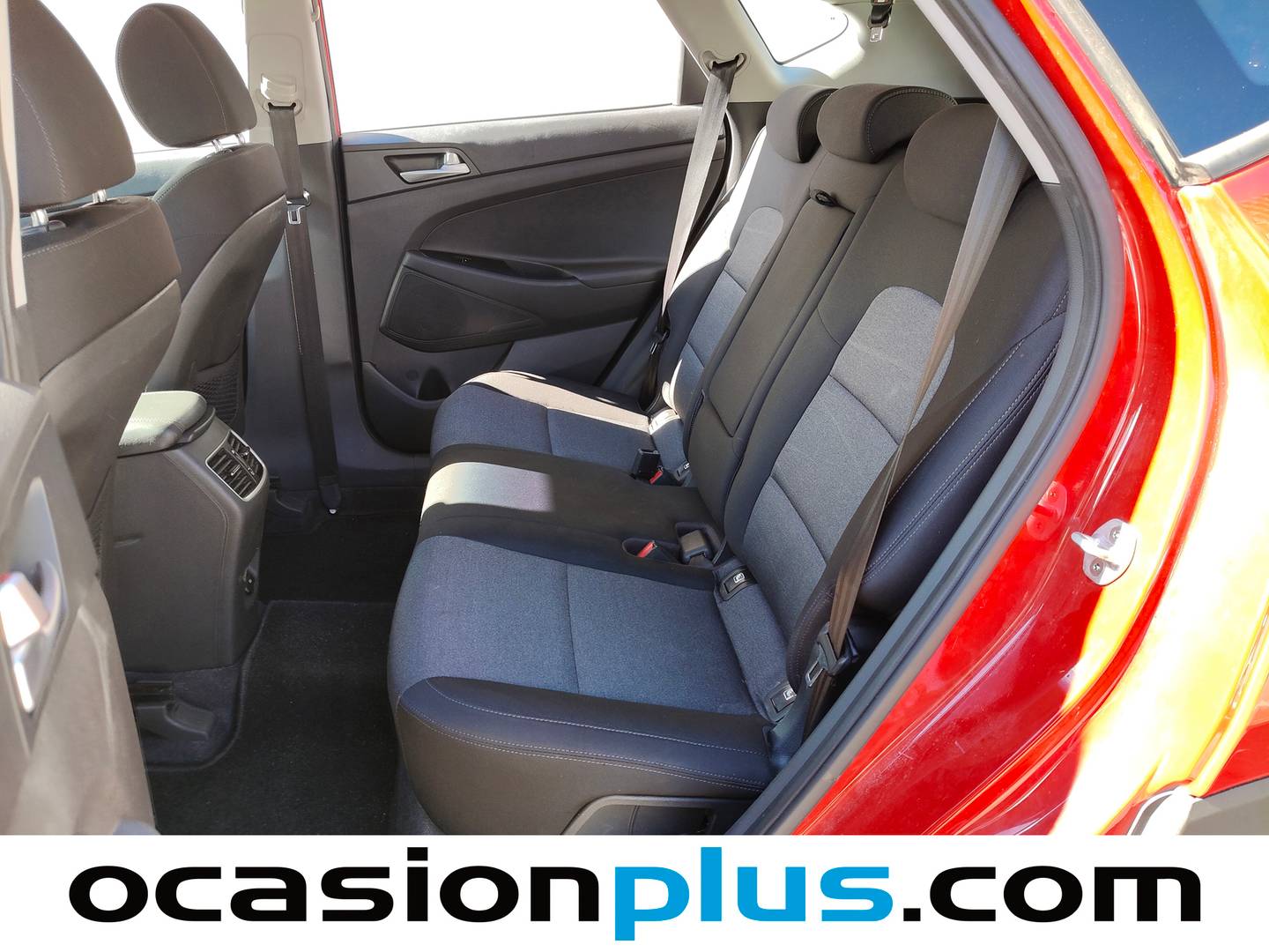 Foto asientos traseros Hyundai Tucson Hyundai Tucson 1.6 CRDI 48V SLE 4x2 (116 CV)