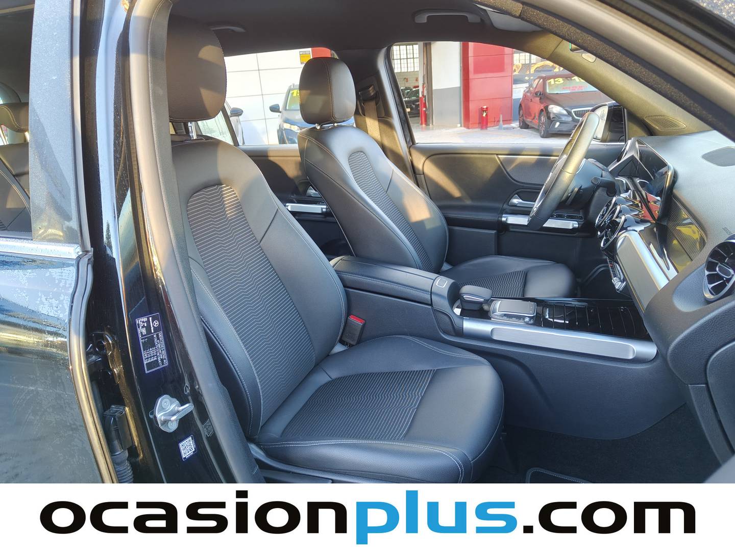 Foto Mercedes GLB Mercedes-Benz GLB 220 D 4Matic (190 CV)