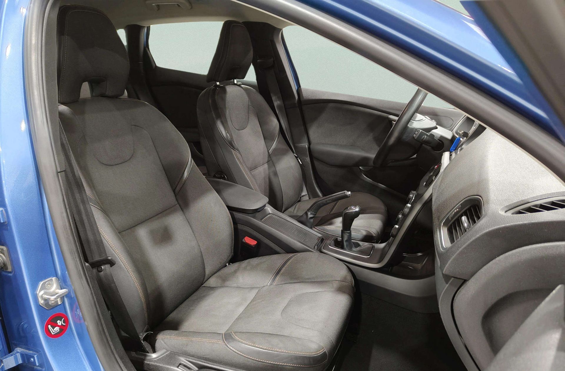 Volvo V40 D2 Momentum - foto 14