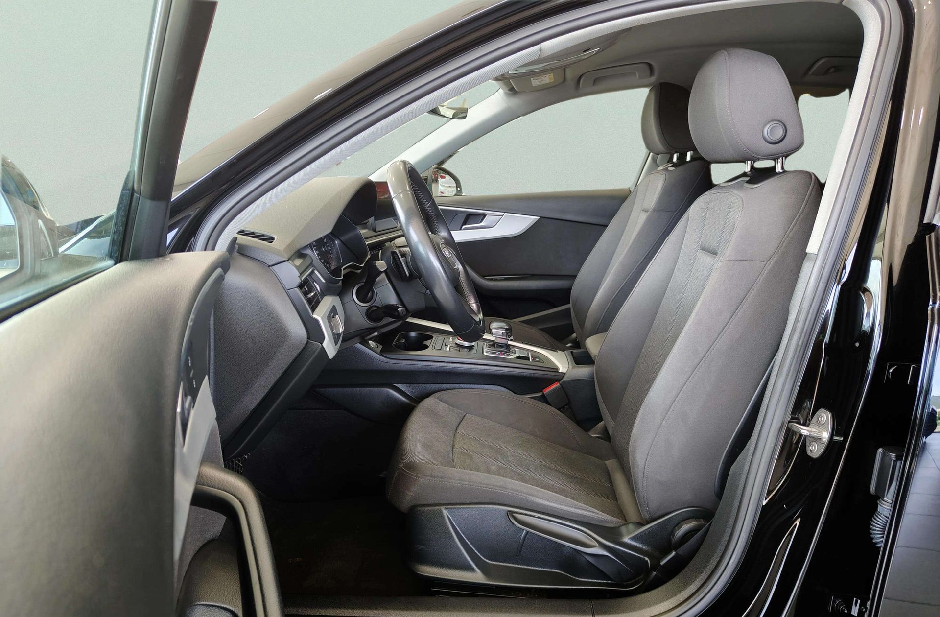 Audi A4 Advanced 35 TFSI S tronic - foto 11