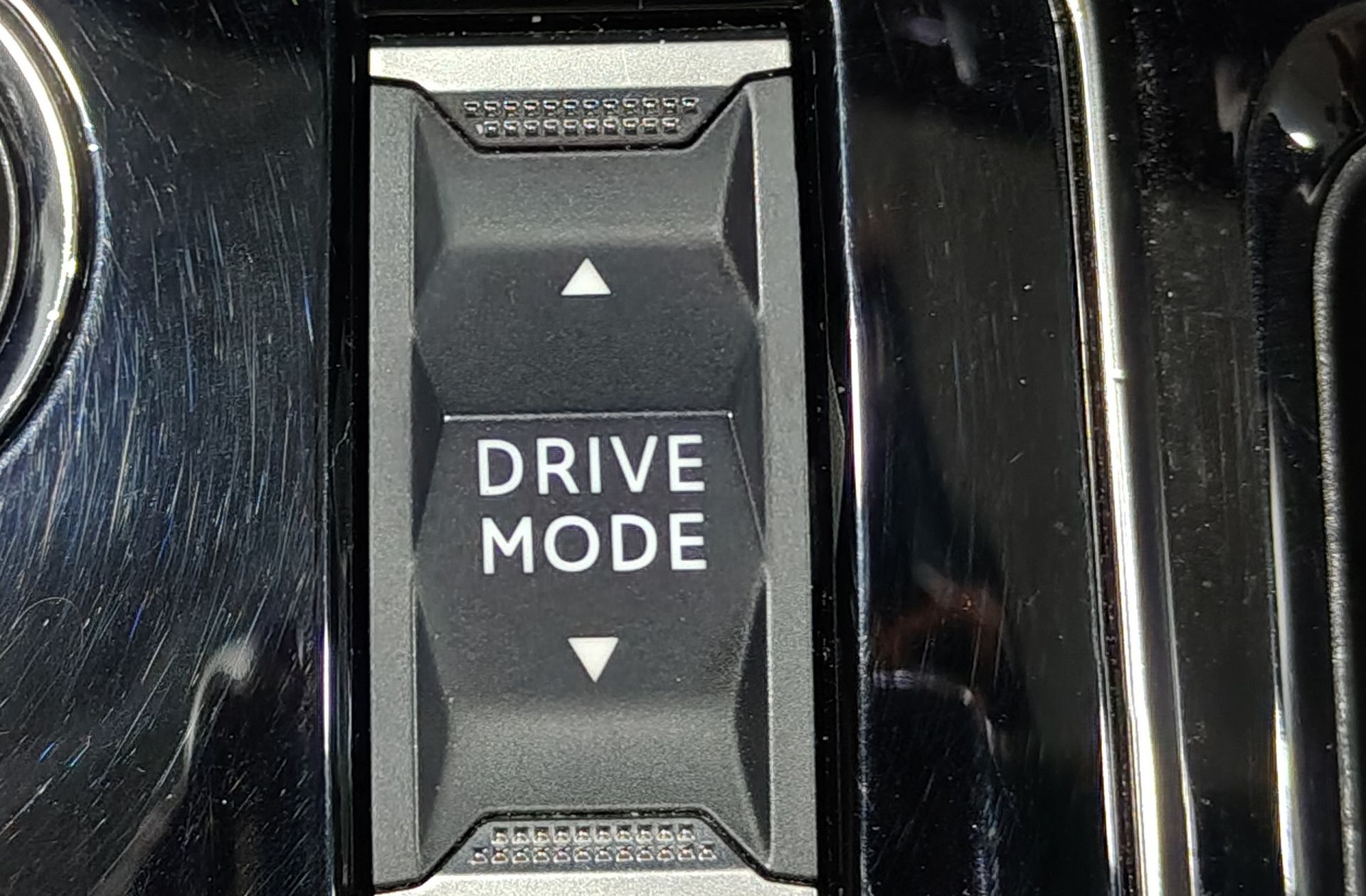 Peugeot 3008 300 Allure Pack e-EAT8 - foto 11