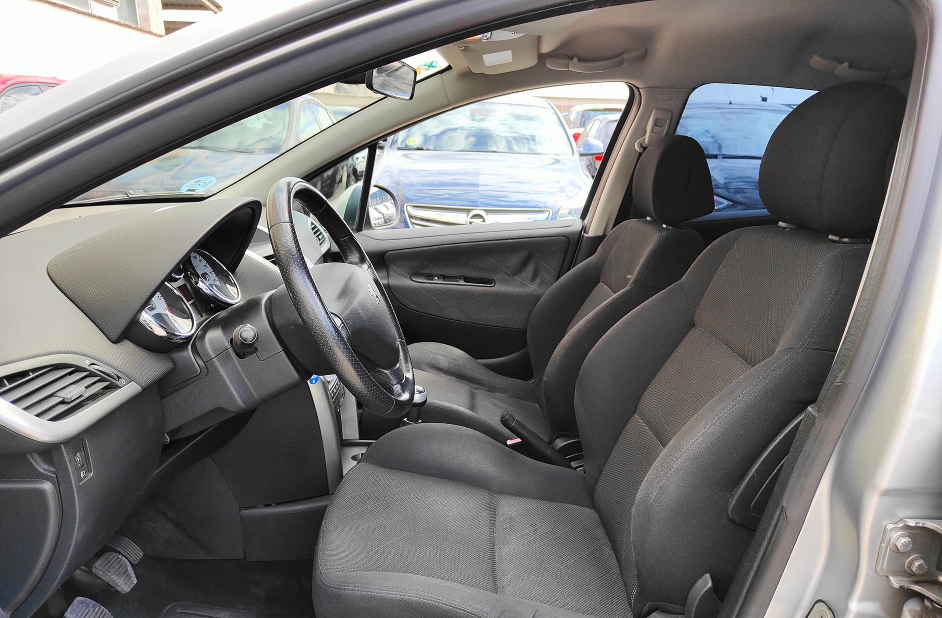 Peugeot 207 1.6 VTi 16v XS - foto 8