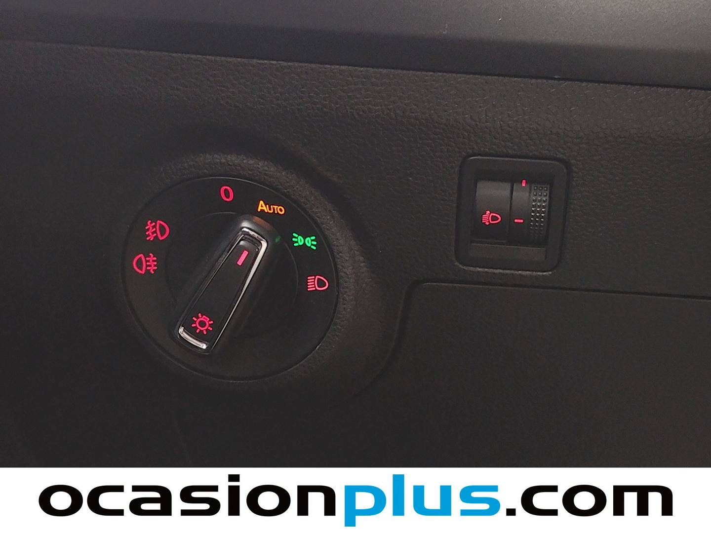 Equipamiento del Seat Arona Seat Arona 1.6 TDI S&S Style (115 CV)