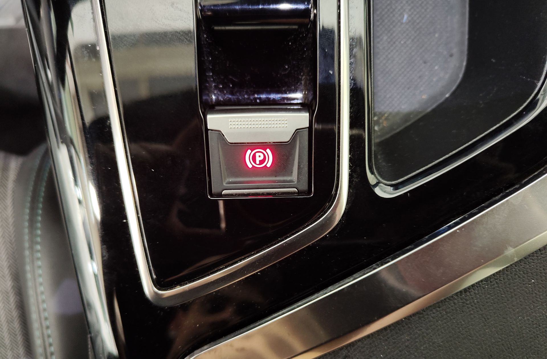 Peugeot 3008 300 Allure Pack e-EAT8 - foto 31