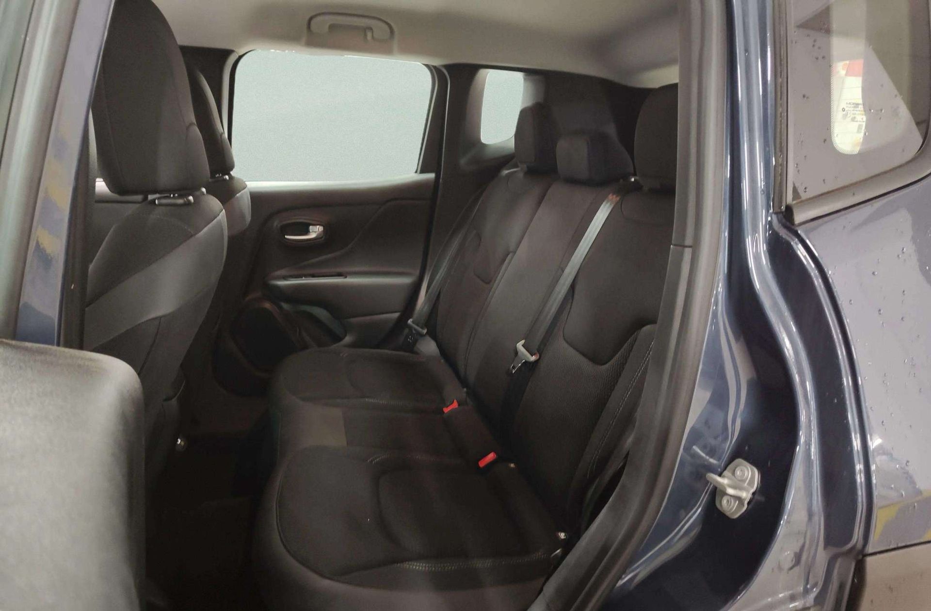 Jeep Renegade eHybrid 1.5 Altitude DCT - foto 14