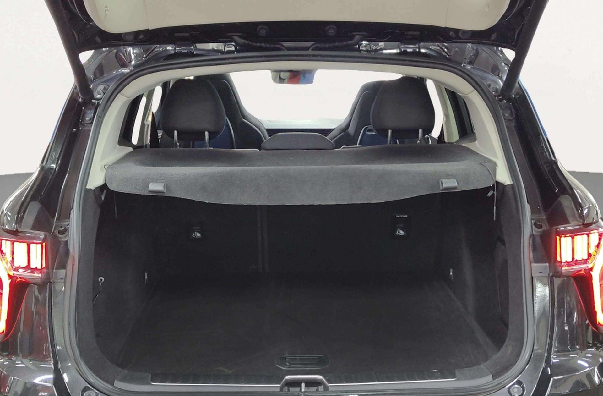 Lynk & Co 01 1.5 PHEV - foto 24