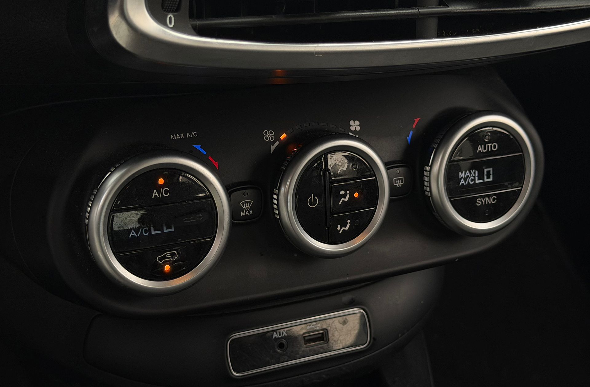 Fiat 500X 1.6 E-Torq Lounge 4x2 - foto 28