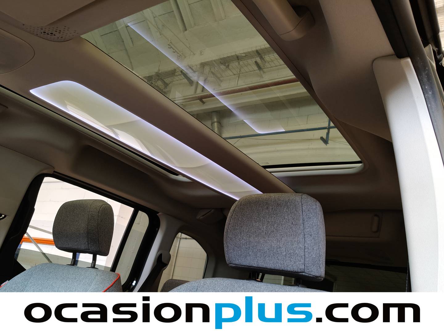 Equipamiento del Citroën Berlingo Citroën Berlingo BlueHDi 130 S&S Talla M Max Auto (130 CV)