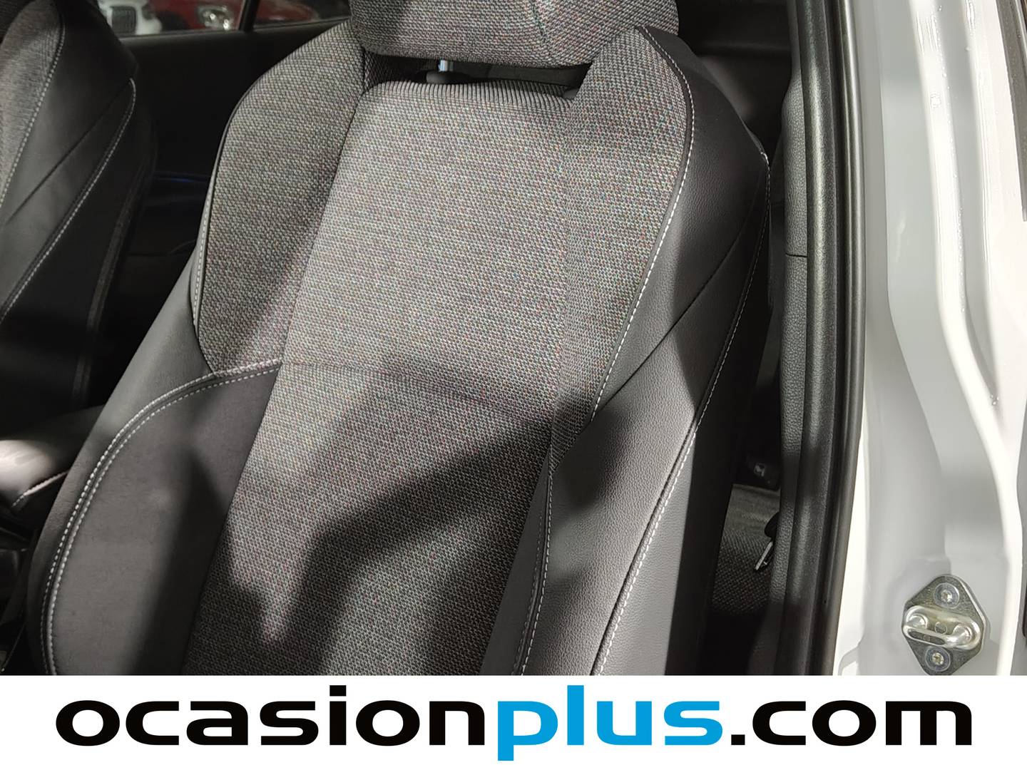 Foto Toyota Corolla Toyota Corolla 200H Touring Sport Style Edition (196 CV)