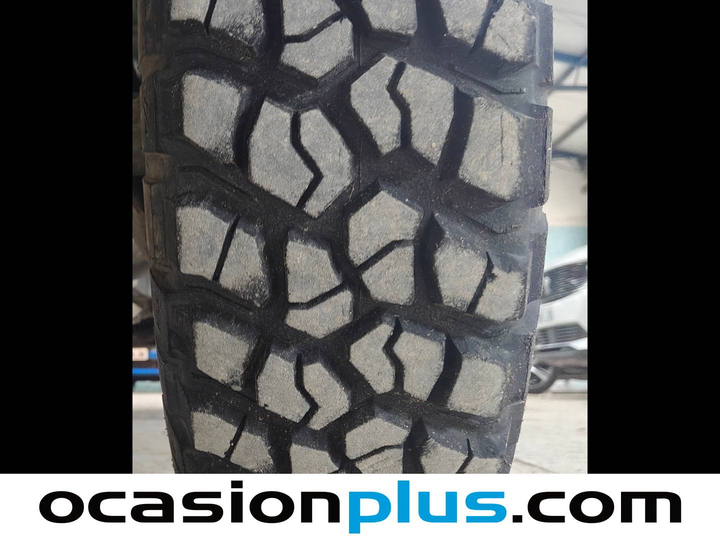 Foto Land Rover Defender Land Rover Defender 2.5 TD5 90 SW S (122 CV)