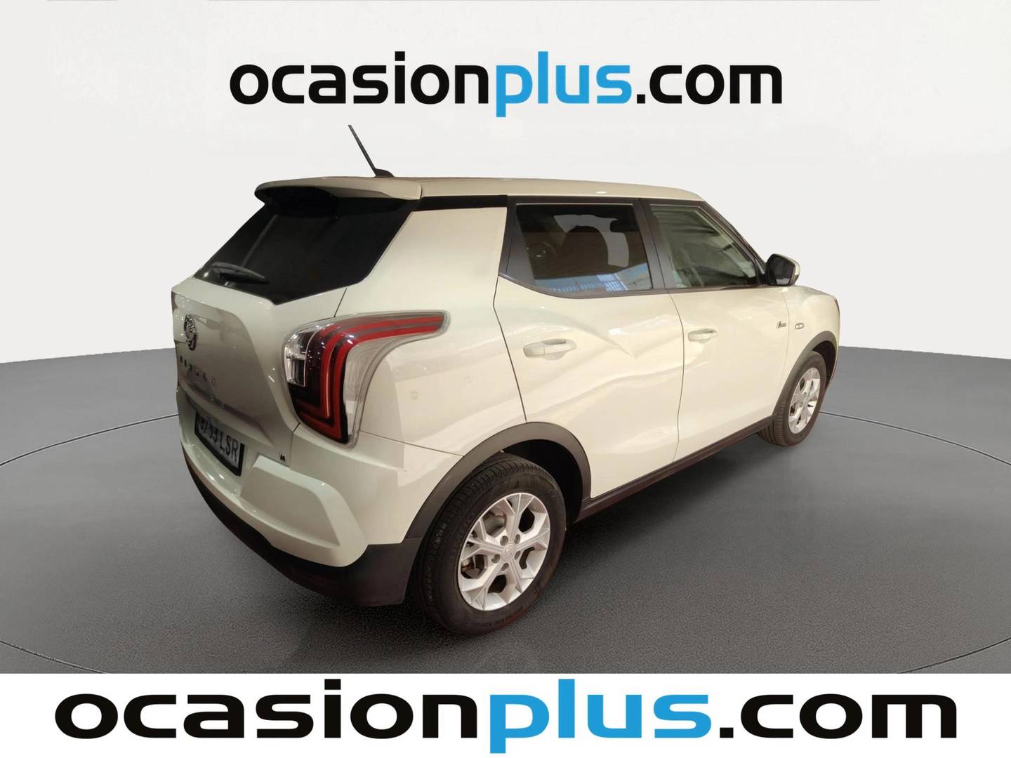 Foto trasera SsangYong Tivoli SsangYong Tivoli 1.2 G12T Urban (128 CV) derecha