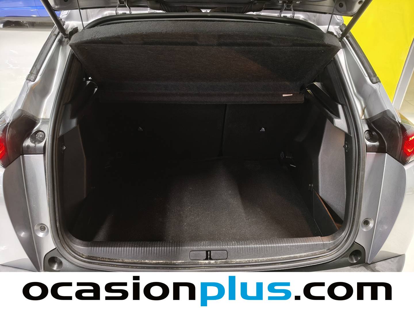 Foto asientos delanteros Peugeot 2008 Peugeot 2008 PureTech 100 S&S Active (100 CV)