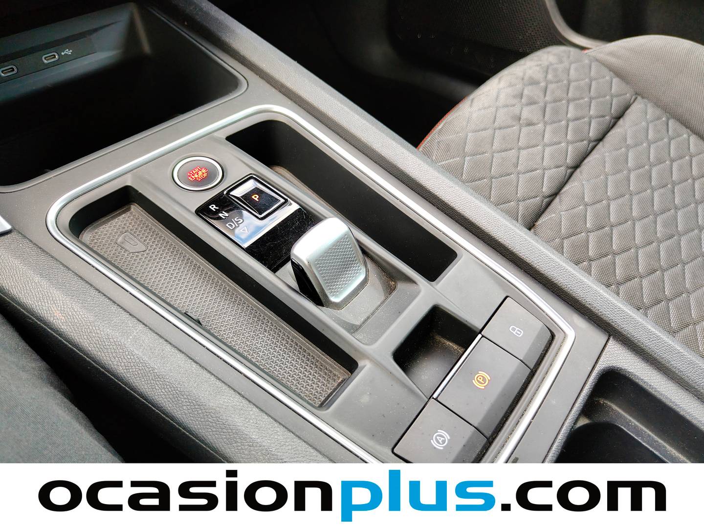 Seat León Seat León 1.0 eTSI S&S FR 25 Aniversario DSG (110 CV) de segunda mano