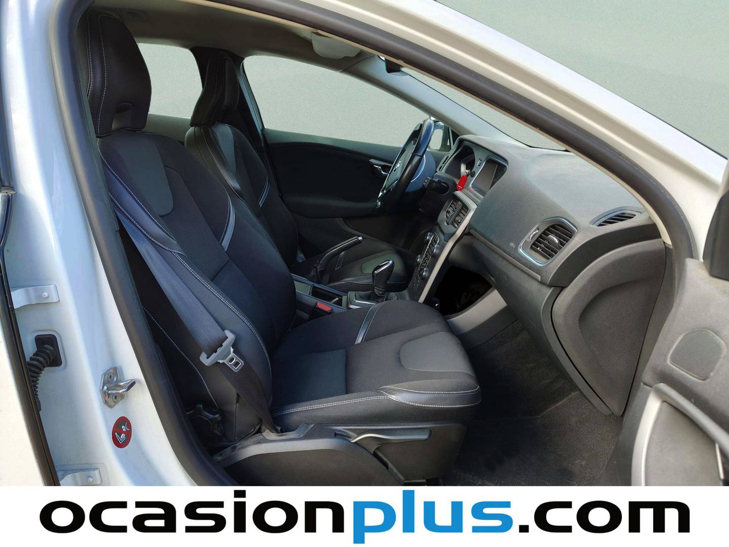 Foto Volvo V40 Volvo V40 D3 Momentum Auto (150 CV)