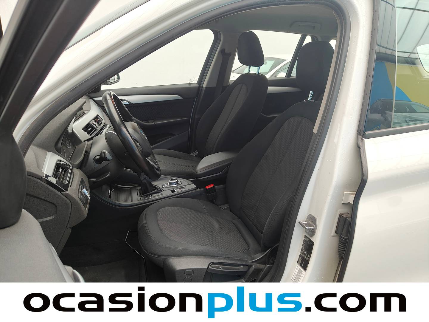 Foto asientos delanteros BMW X1 BMW X1 sDrive18d Business (150 CV)