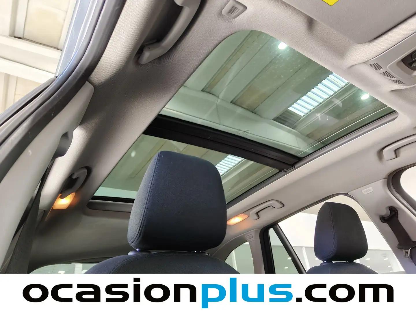 Foto BMW X1 BMW X1 sDrive18i (140 CV)