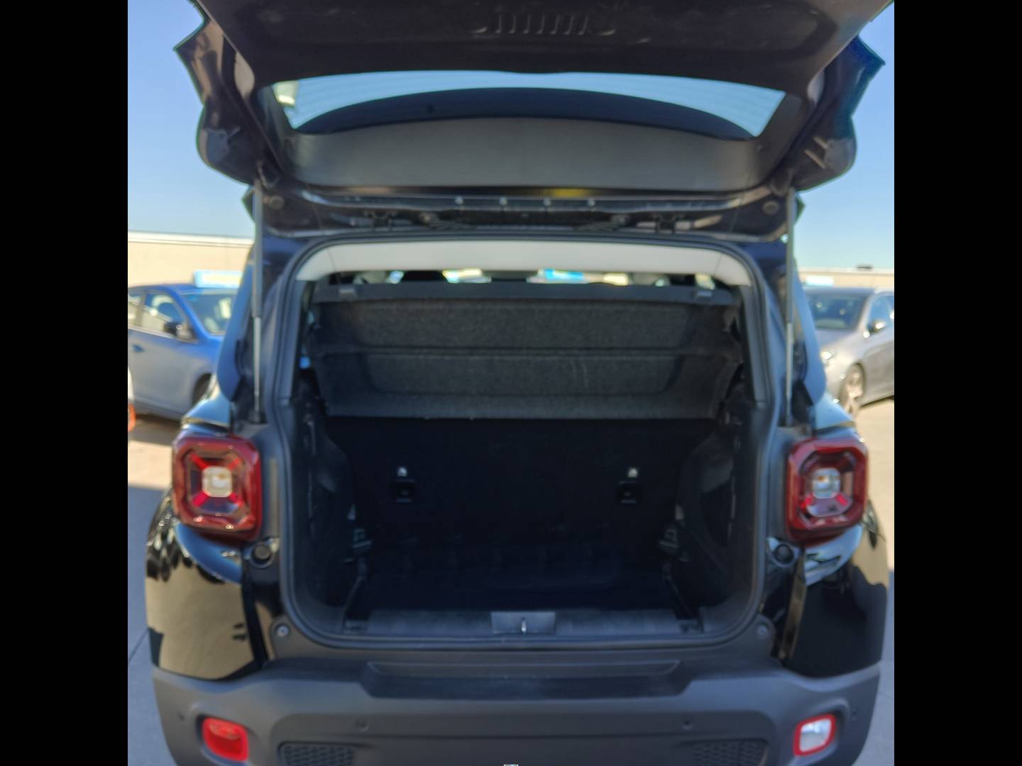 Foto Jeep Renegade Jeep Renegade 1.0G Limited 4x2 (120 CV)