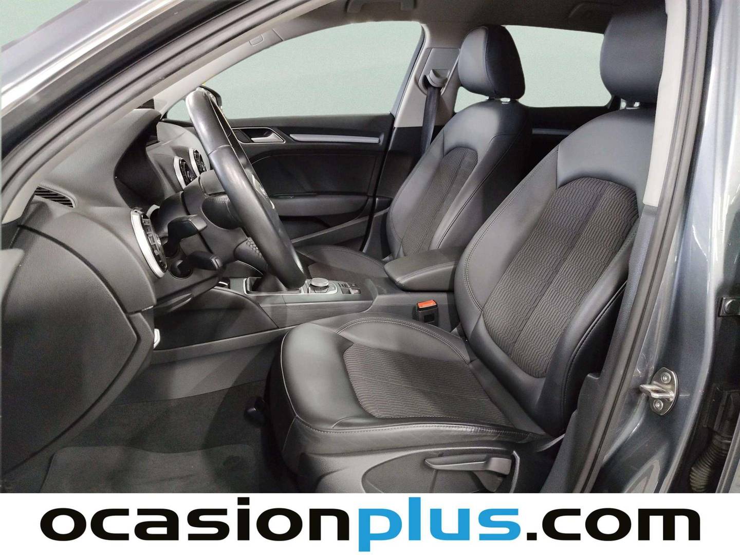 Foto asientos delanteros Audi A3 Sportback Audi A3 Sportback Advanced 1.6 TDI clean diesel (110 CV)
