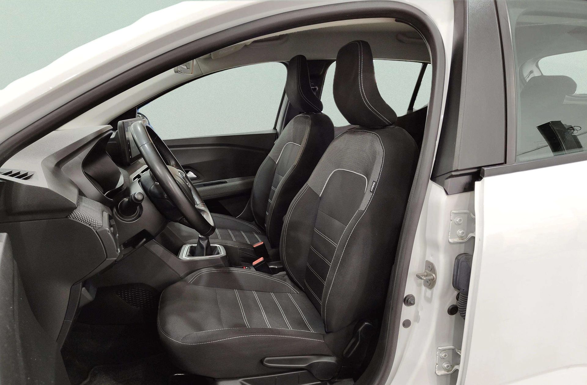Dacia Sandero Comfort TCe - foto 8