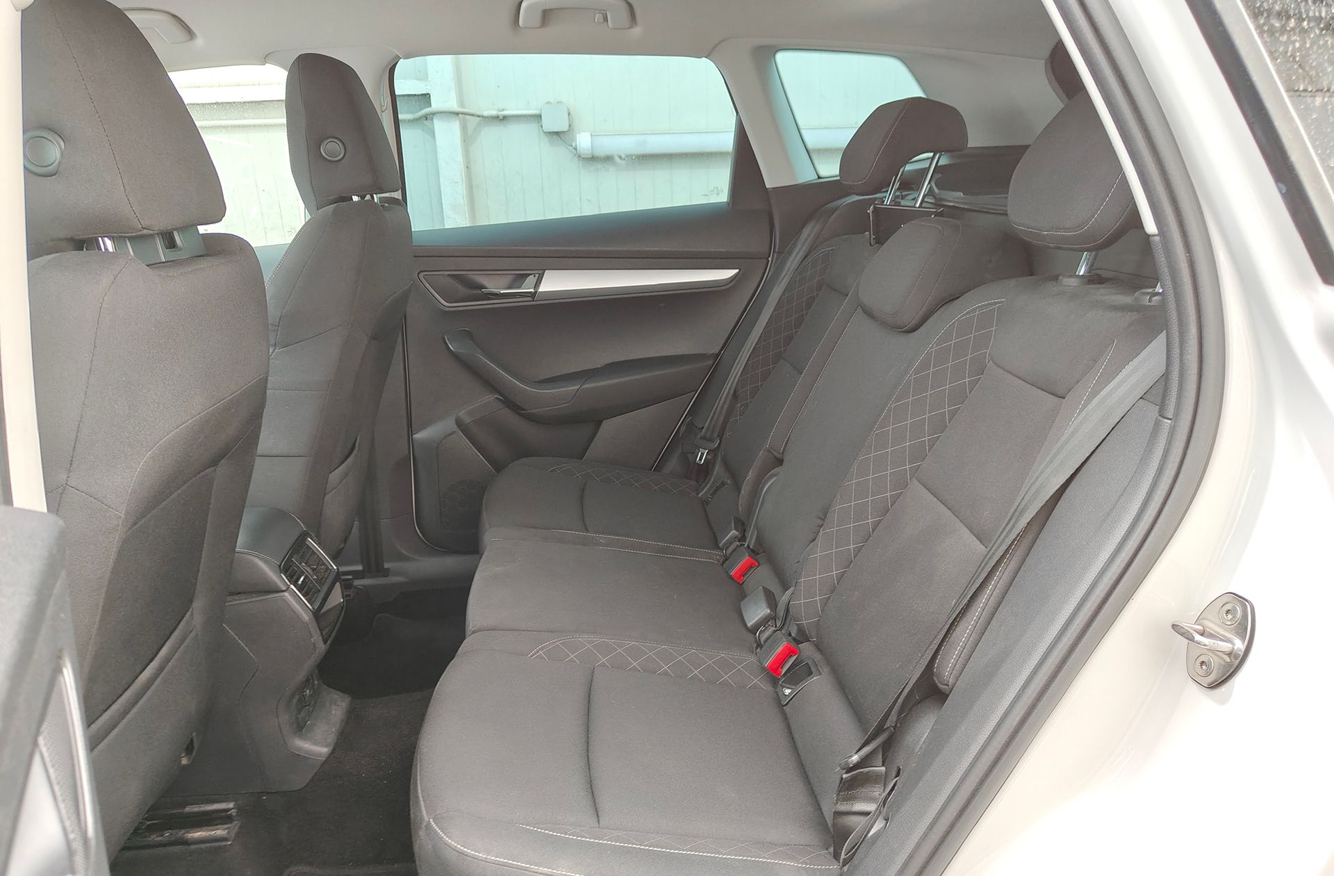 Škoda Karoq 1.0 TSI Ambition - foto 11