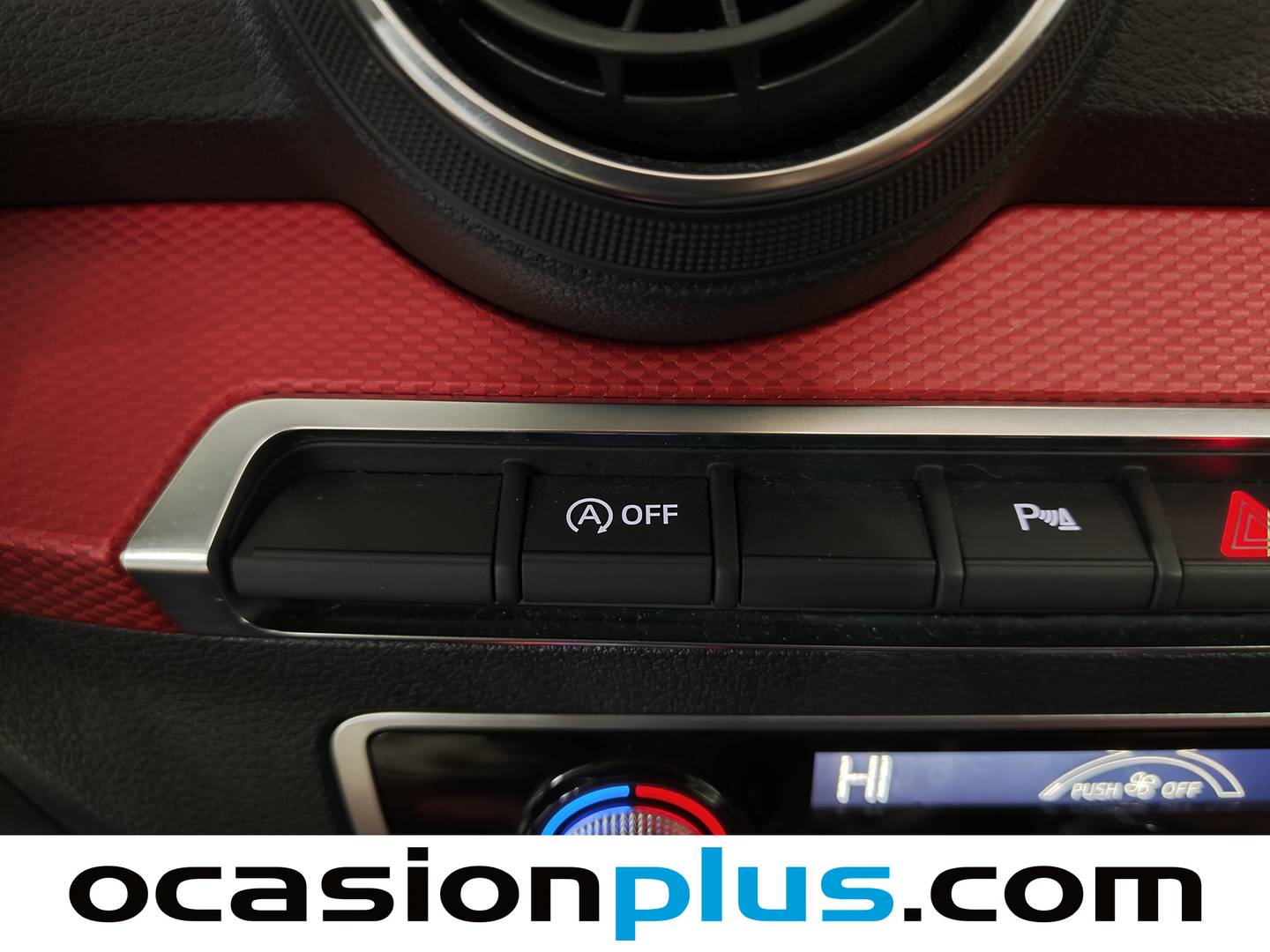 Foto Audi Q2 Audi Q2 Black line 35 TFSI (150 CV)