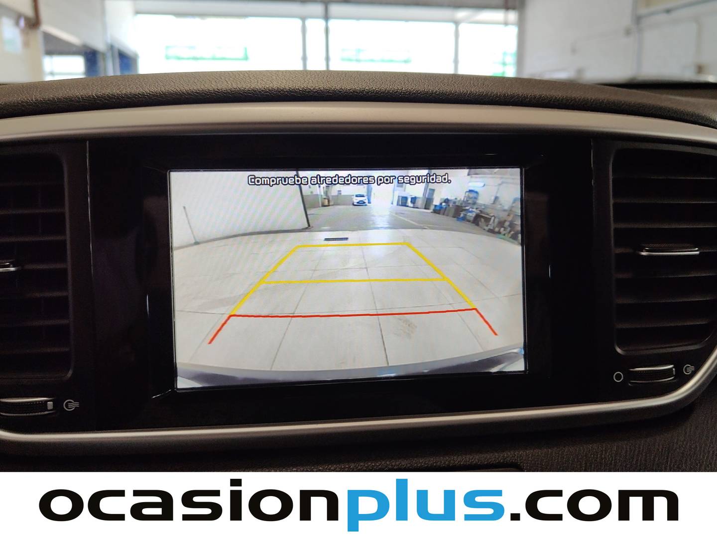 Equipamiento del KIA Sportage KIA Sportage 1.6 CRDi Business 4x2 (136 CV)