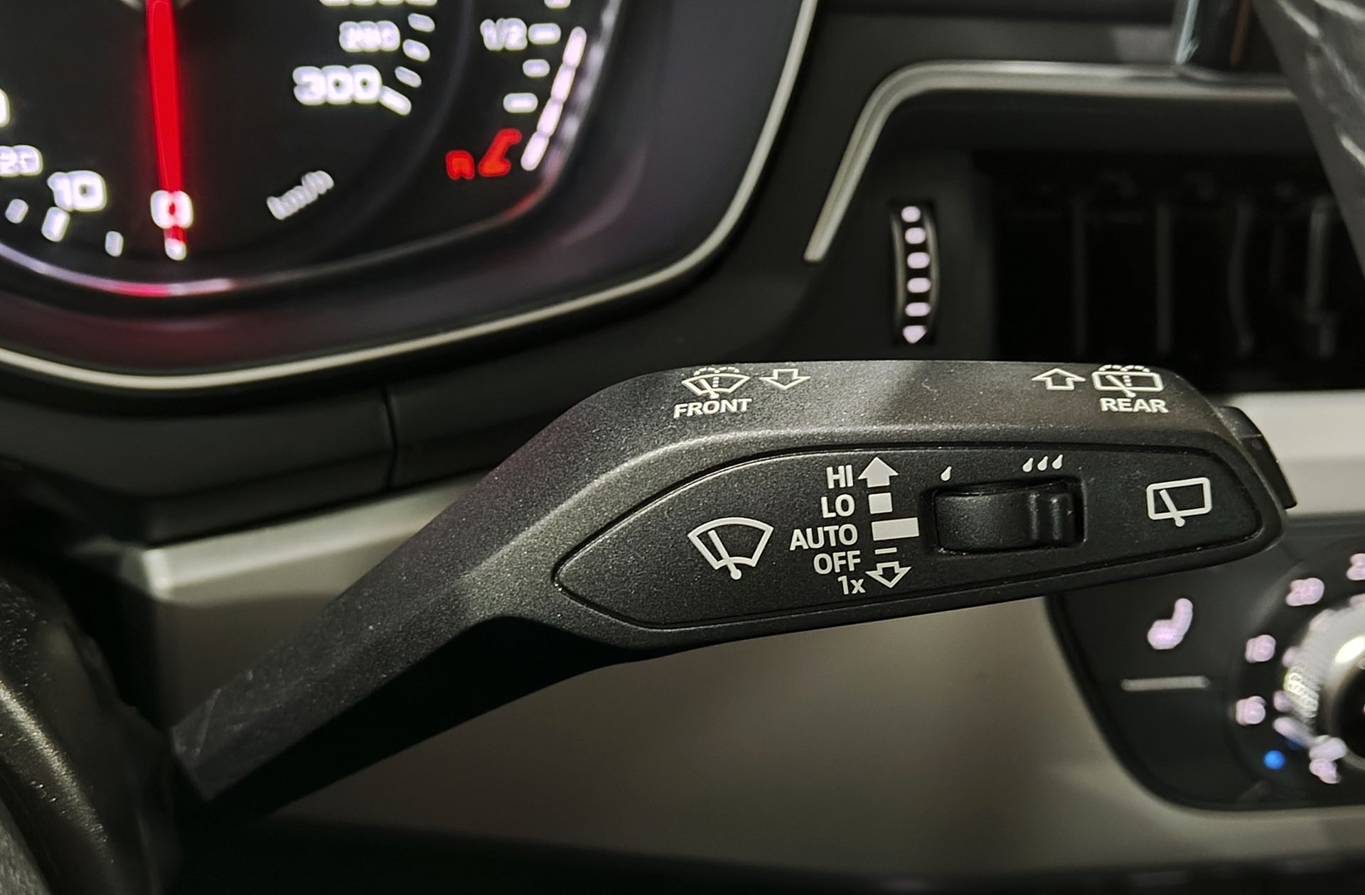 Audi A4 Avant Advanced 35 TFSI S tronic - foto 33