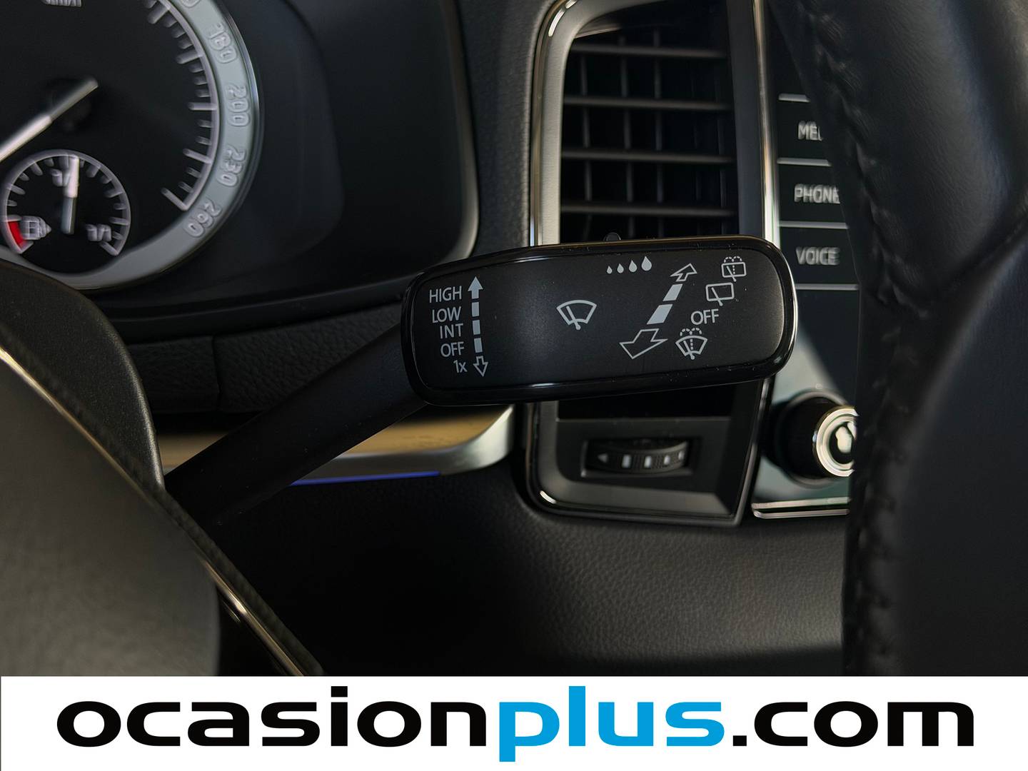 Skoda Karoq Skoda Karoq 1.0 TSI Ambition (110 CV) 110cv