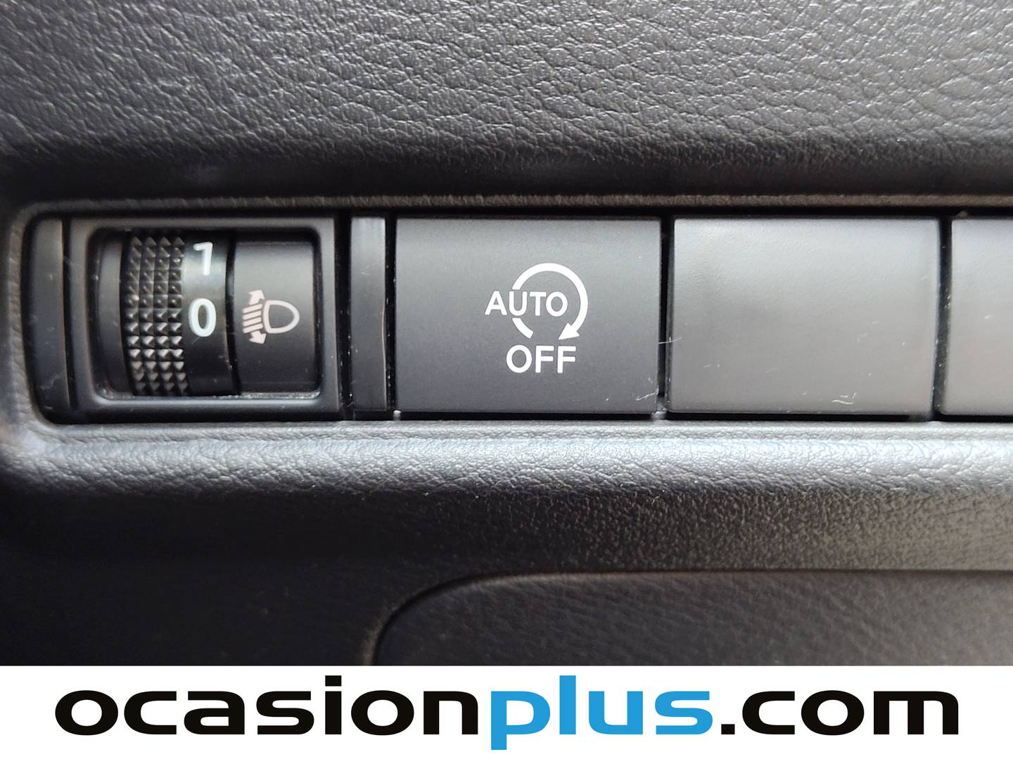 Extras del Nissan JUKE Nissan Juke DIG-T N-Connecta 4x2 DCT (114 CV)