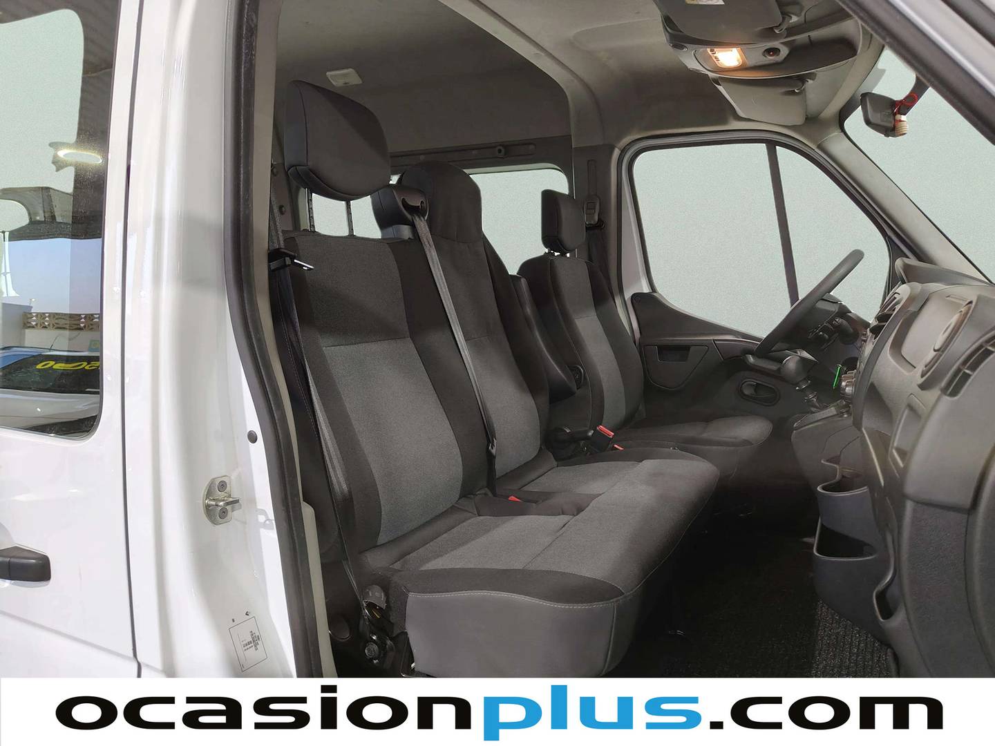 Foto Renault Master Renault Master Combi9 L2H2 3500 Energy dCi (145 CV) 9 Plazas siete plazas