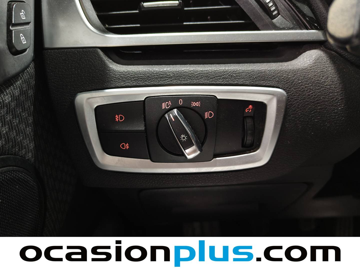 Foto BMW X1 BMW X1 sDrive18i  (140 CV)