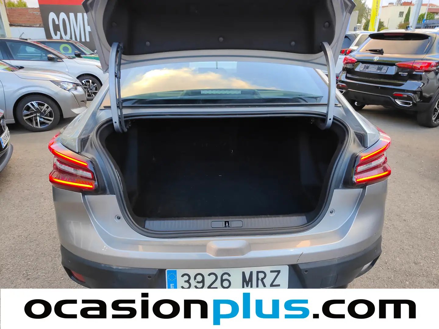 Foto Citroën C4 X Citroen C4 X PureTech 100 S&S 6v You (102 CV)