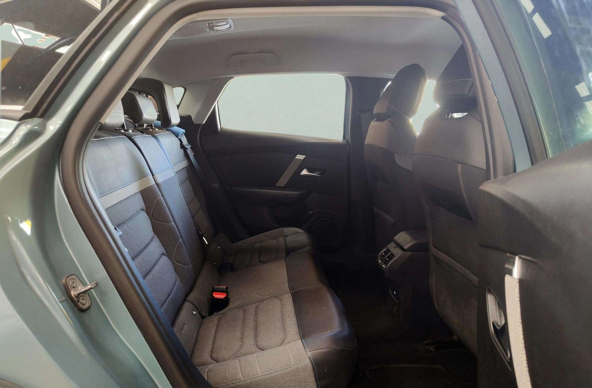 Citroën C4 PureTech 130 Plus EAT8 - foto 14