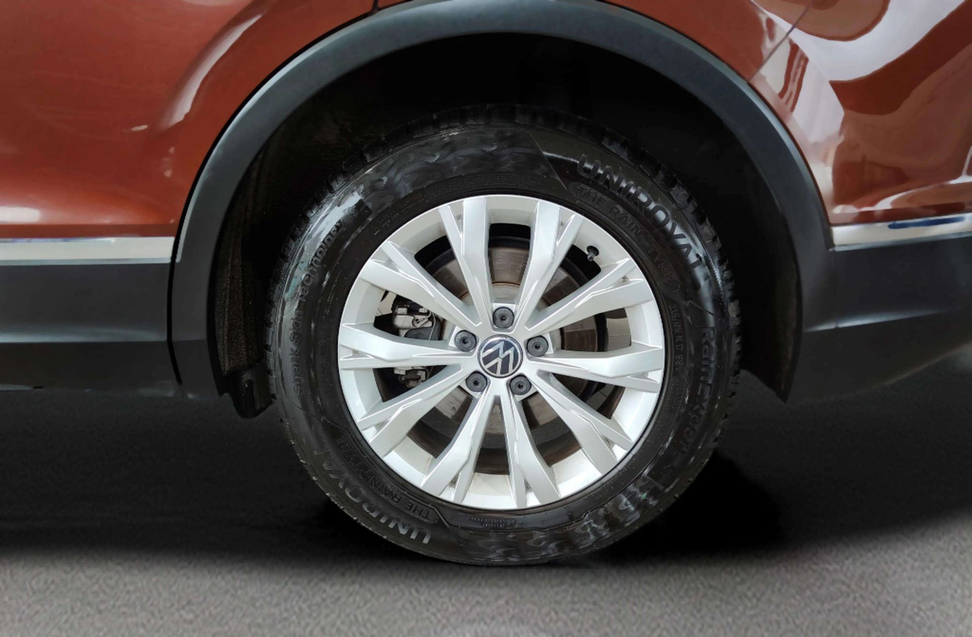 Volkswagen Tiguan 2.0 TDI - foto 42