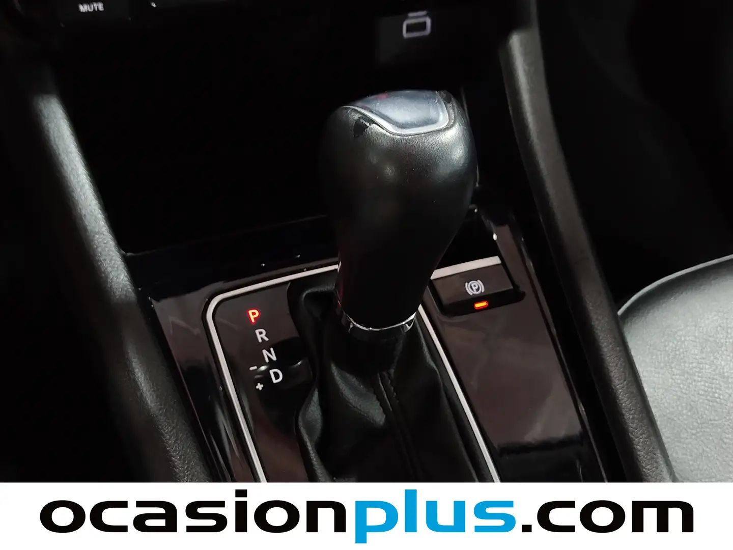 Foto Jeep Compass Jeep Compass 1.5 MHEV Night Eagle DCT 96 kW (130 CV)