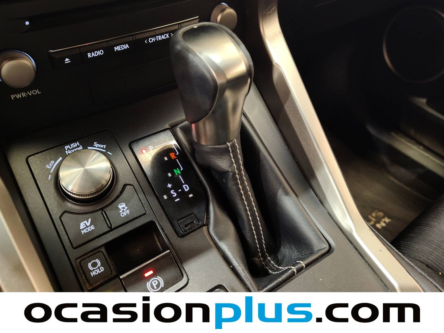Lexus NX Lexus NX 300h Business 2WD (197 CV) de segunda mano